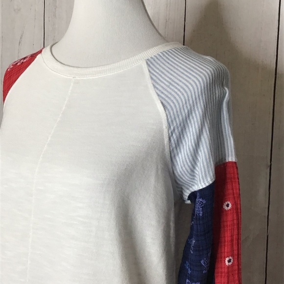 Style & Co Red,White and Blue Patchwork Sleeve Lightweight Pullover Top Sz XS - Picture 3 of 8